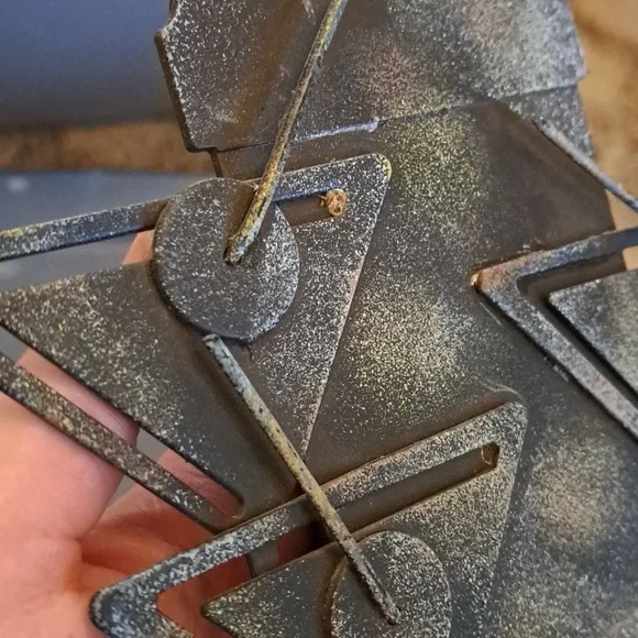 Martini glass & shaker wall hanging. Perfect in your bar or by the patio or pool - Picture 2 of 6